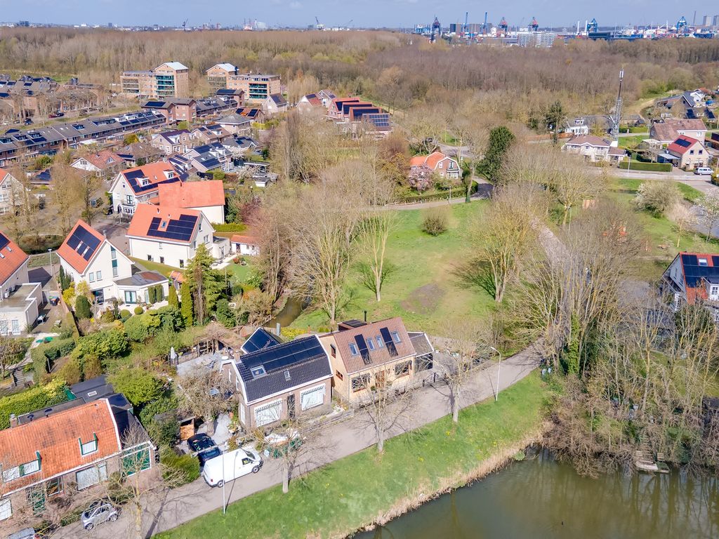 Slotvalkensteinsedijk 3A, Poortugaal