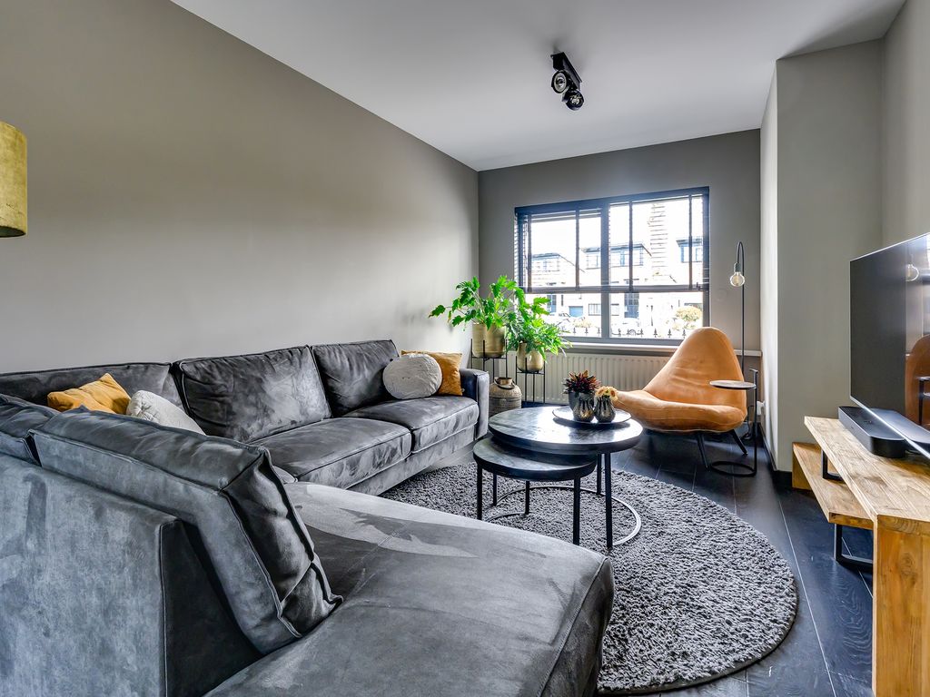 Slotvalkensteinsedijk 3A, Poortugaal