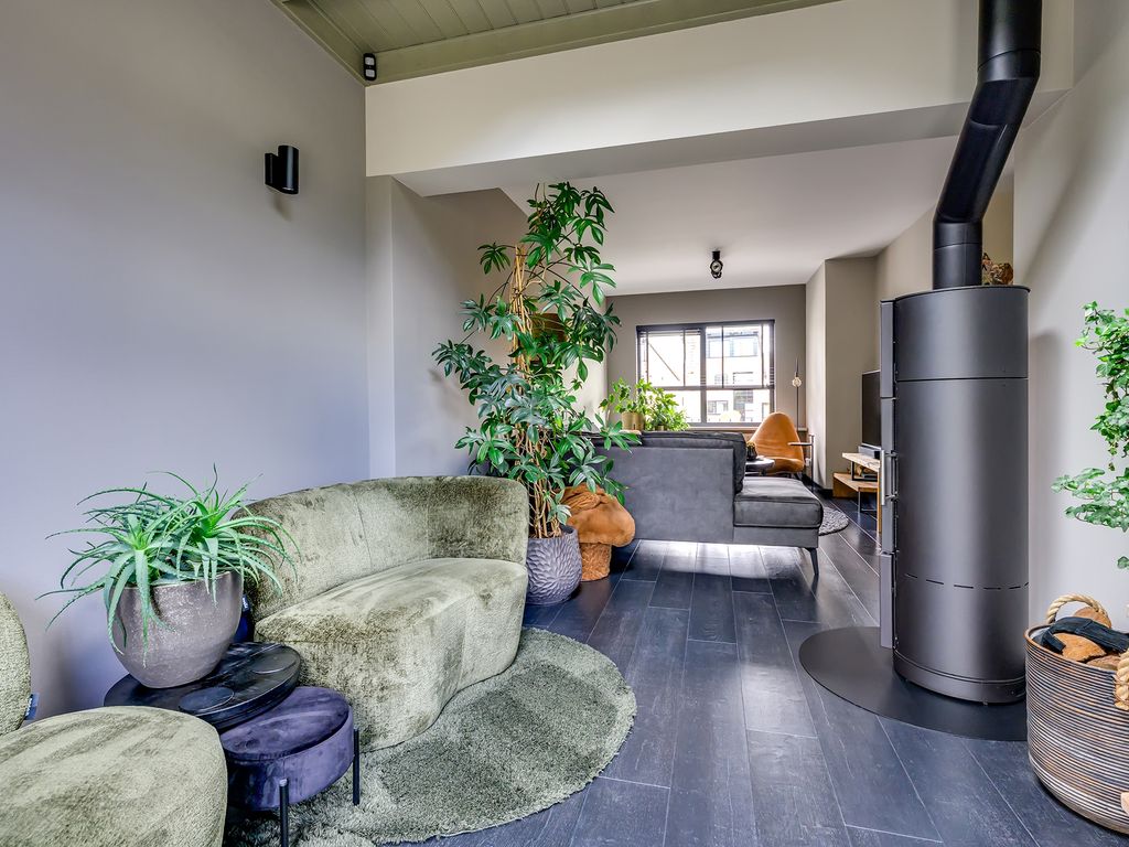 Slotvalkensteinsedijk 3A, Poortugaal