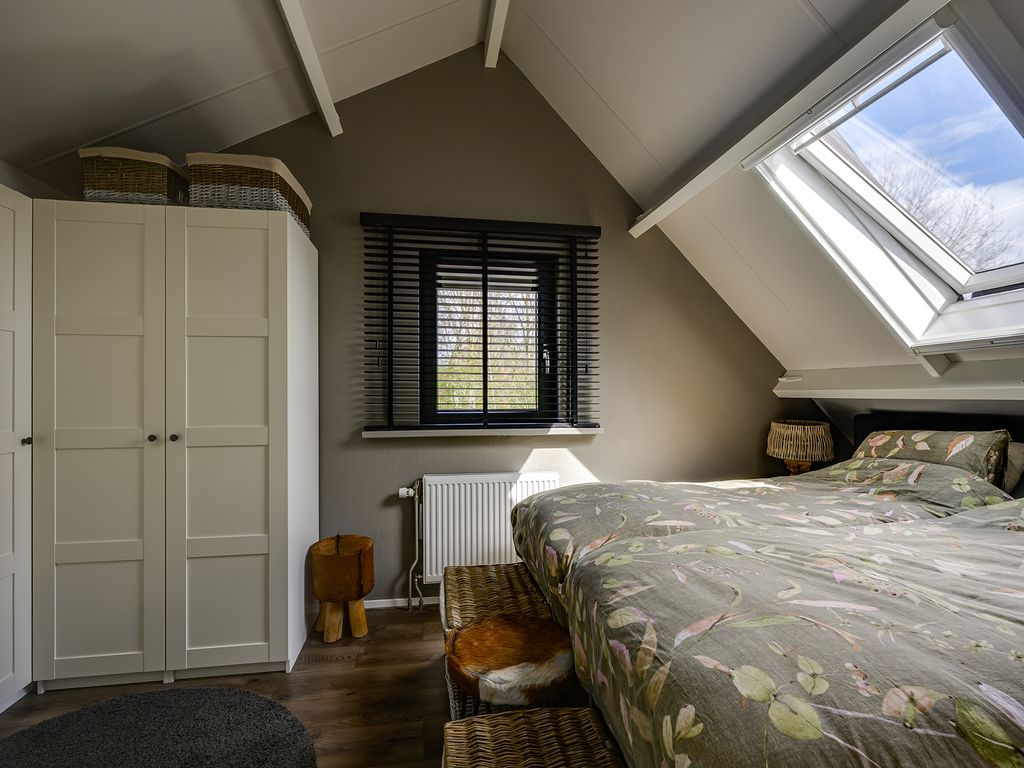 Slotvalkensteinsedijk 3A, Poortugaal