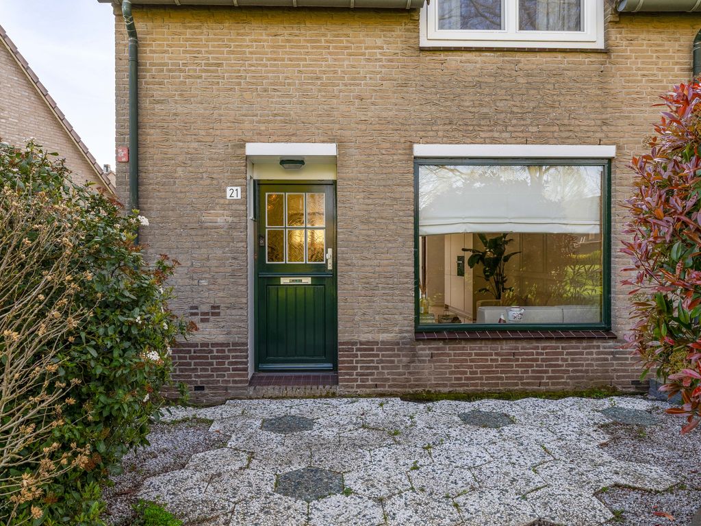Van Pallandtvliet 21, Barendrecht