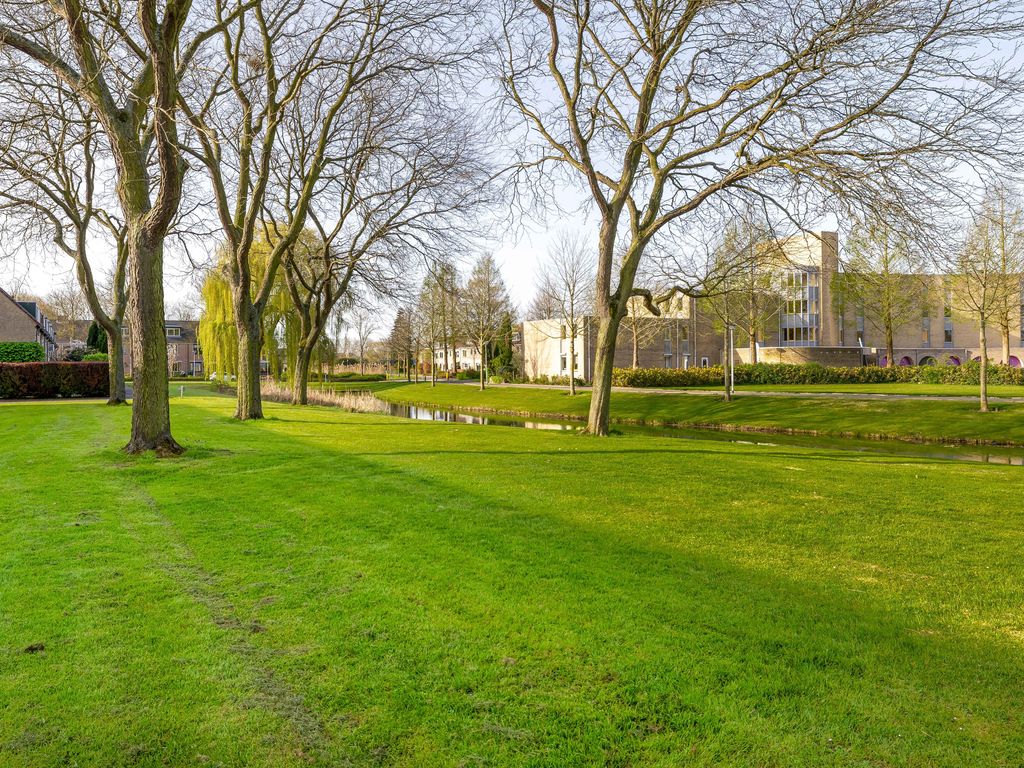 Van Pallandtvliet 21, Barendrecht