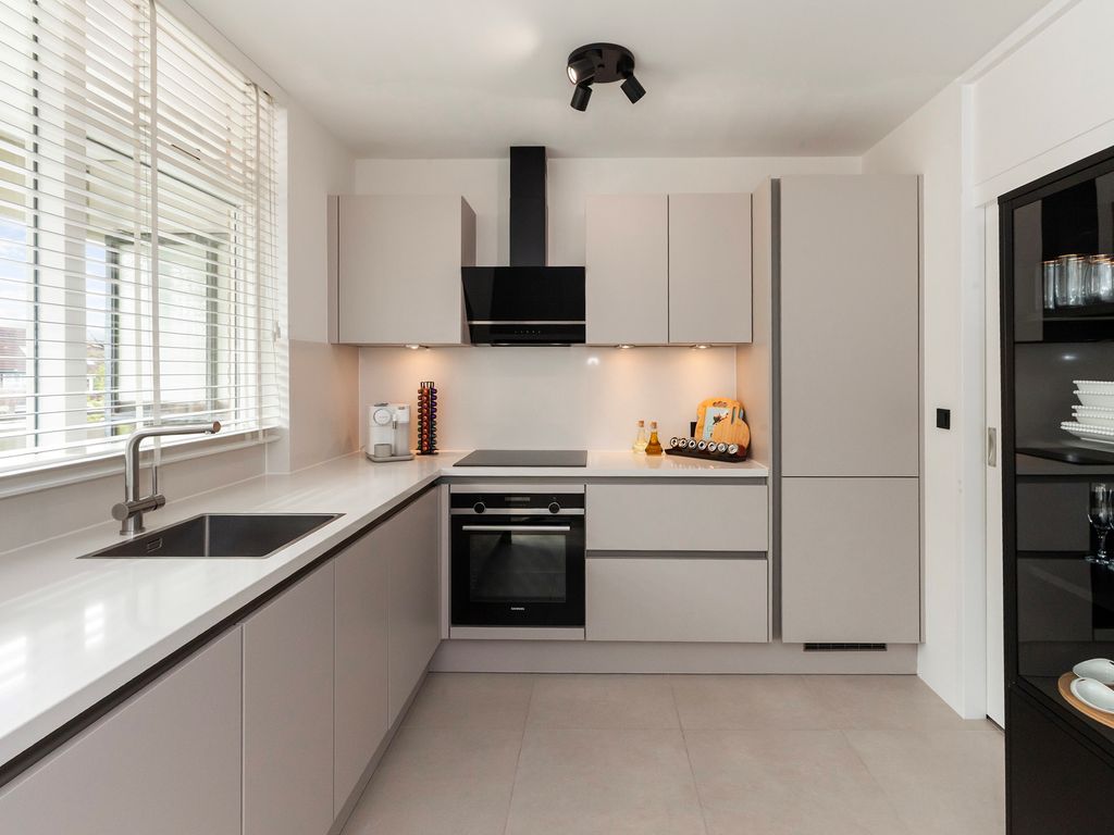 Zadkinerade 17, Capelle Aan Den Ijssel