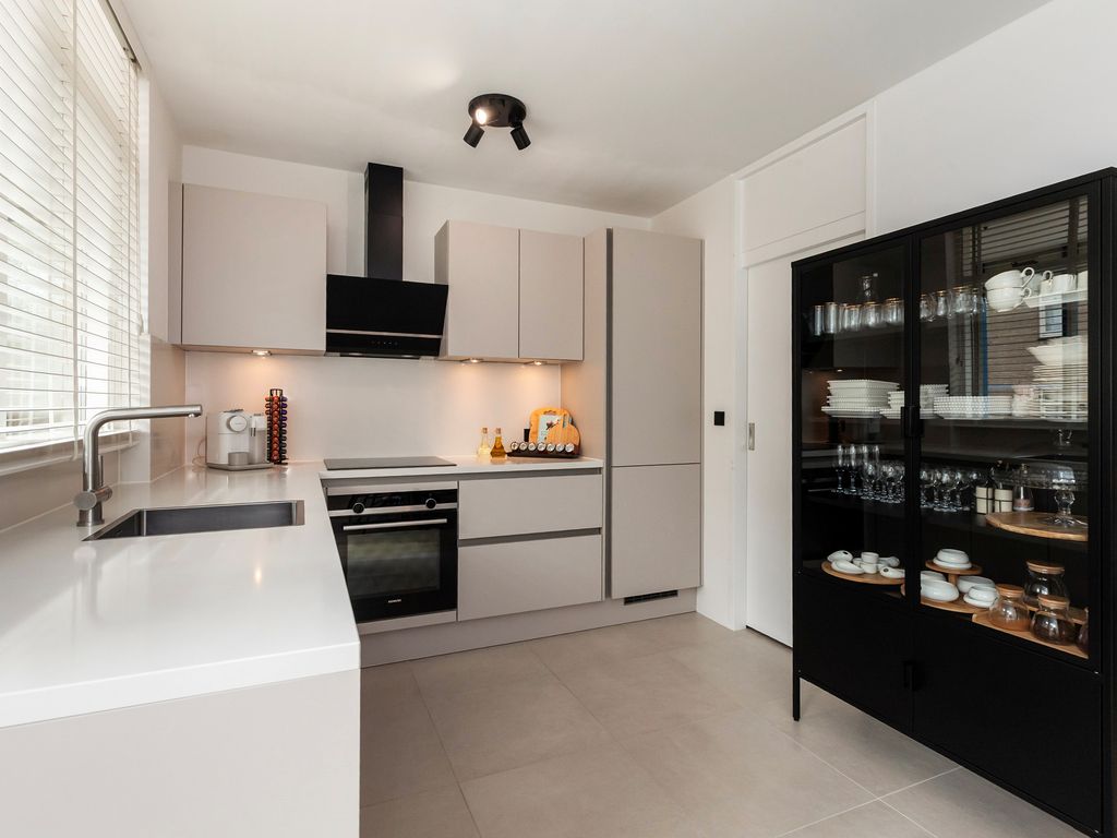 Zadkinerade 17, Capelle Aan Den Ijssel