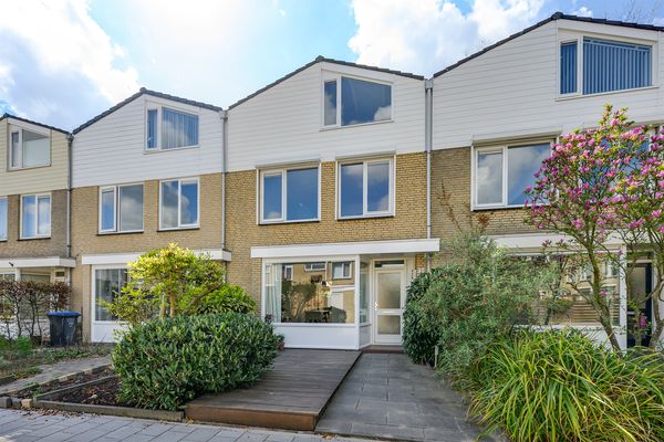 Willem-Alexanderplantsoen 31, Barendrecht