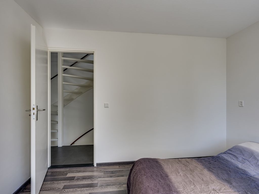 Willem-Alexanderplantsoen 31, Barendrecht