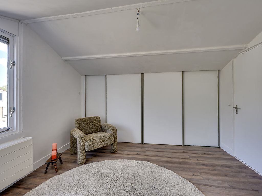 Willem-Alexanderplantsoen 31, Barendrecht