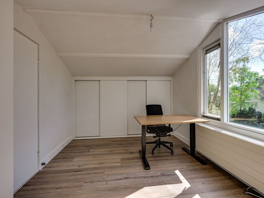 Willem-Alexanderplantsoen 31, Barendrecht