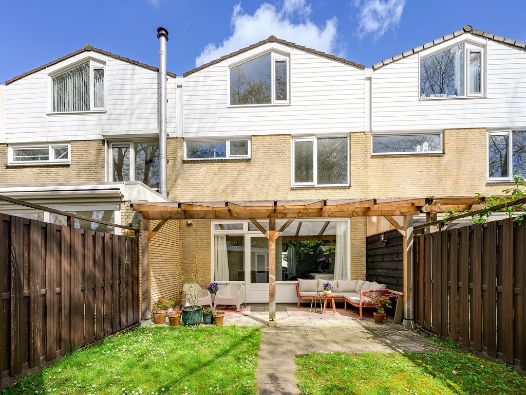 Willem-Alexanderplantsoen 31, Barendrecht