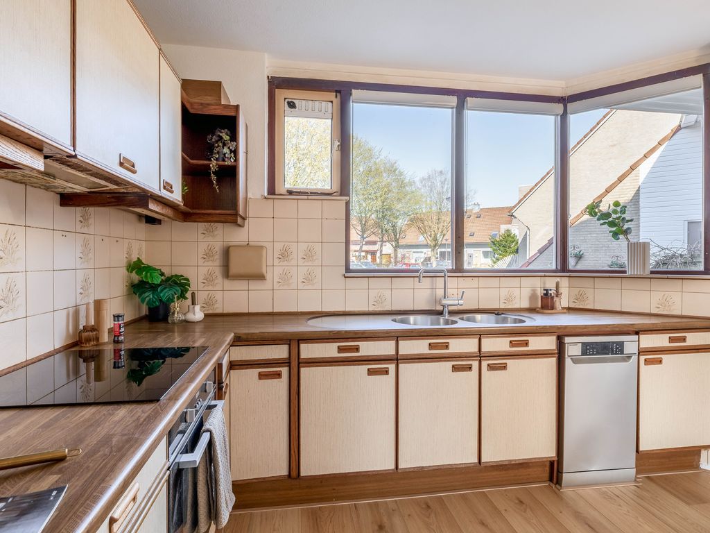 Patrijshoek 17, Spijkenisse