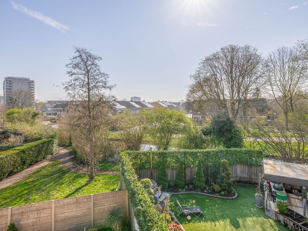 Patrijshoek 17, Spijkenisse