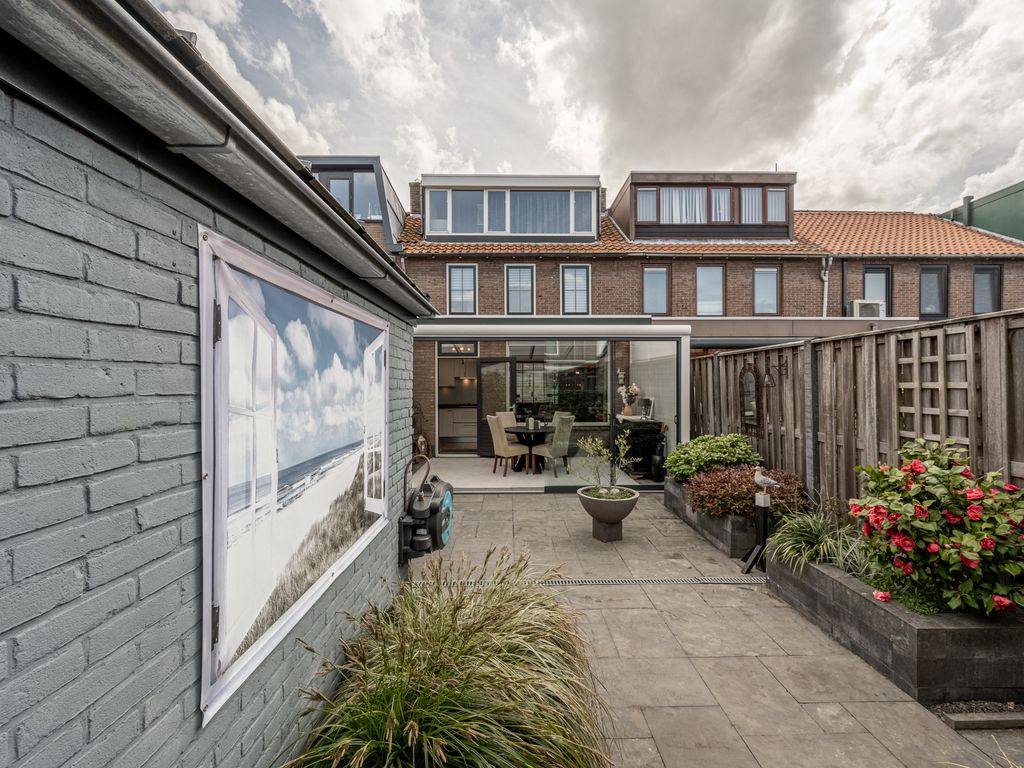 Schenkelstraat 16, Rhoon