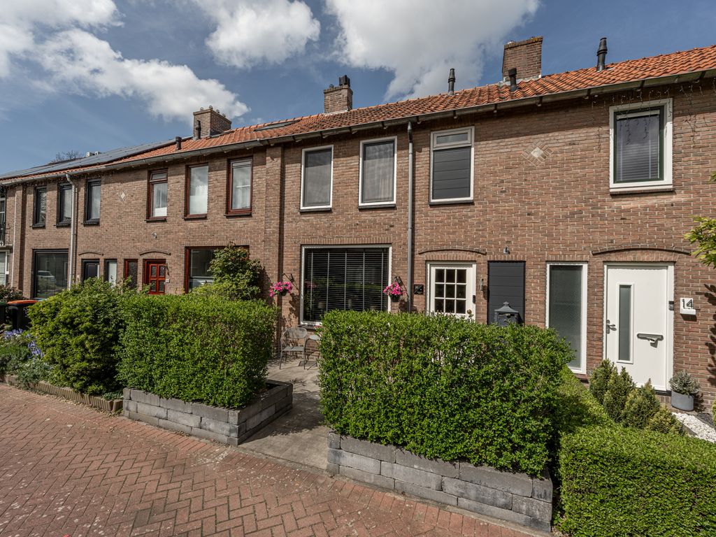 Schenkelstraat 16, Rhoon