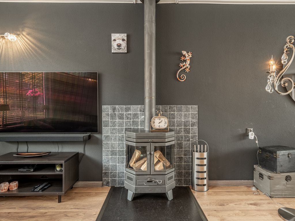 Schenkelstraat 16, Rhoon