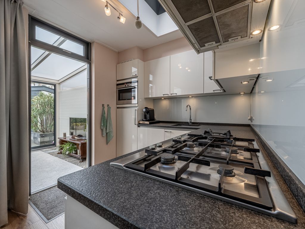 Schenkelstraat 16, Rhoon