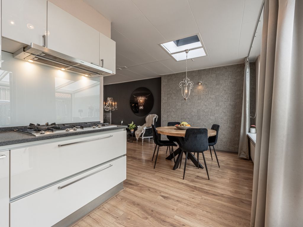 Schenkelstraat 16, Rhoon