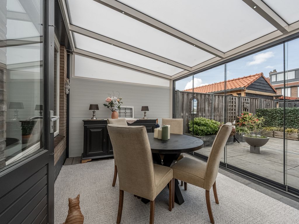 Schenkelstraat 16, Rhoon