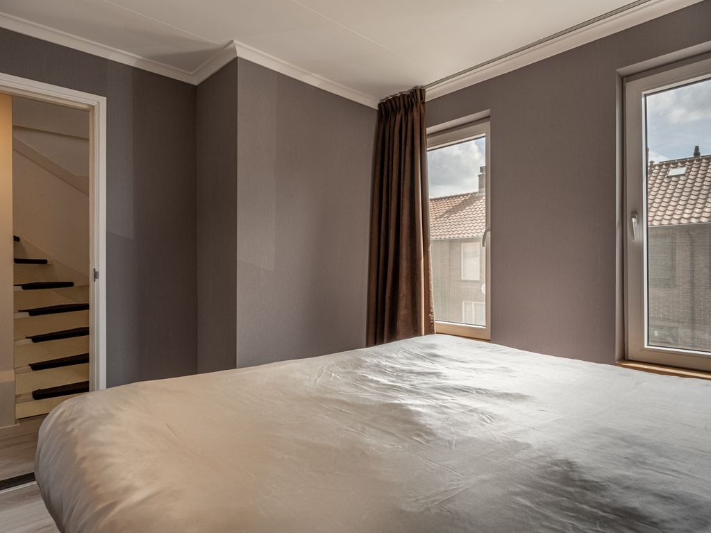 Schenkelstraat 16, Rhoon