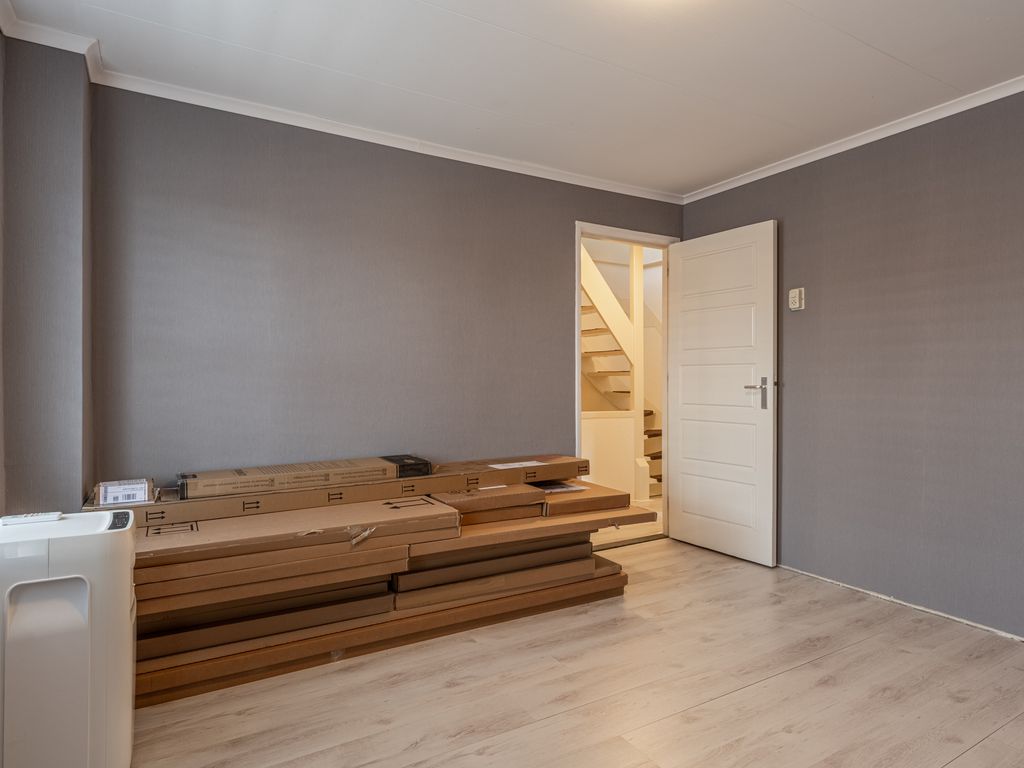 Schenkelstraat 16, Rhoon