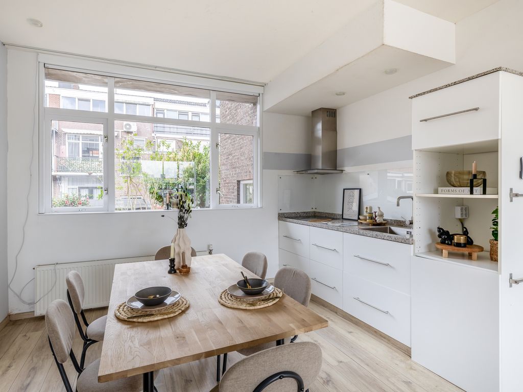 Zestienhovensekade 113, Rotterdam