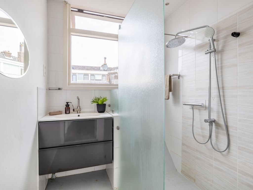 Zestienhovensekade 113, Rotterdam