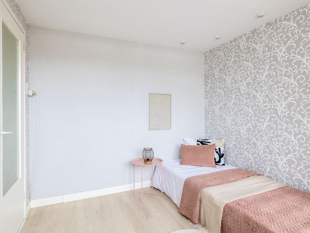 Zestienhovensekade 113, Rotterdam