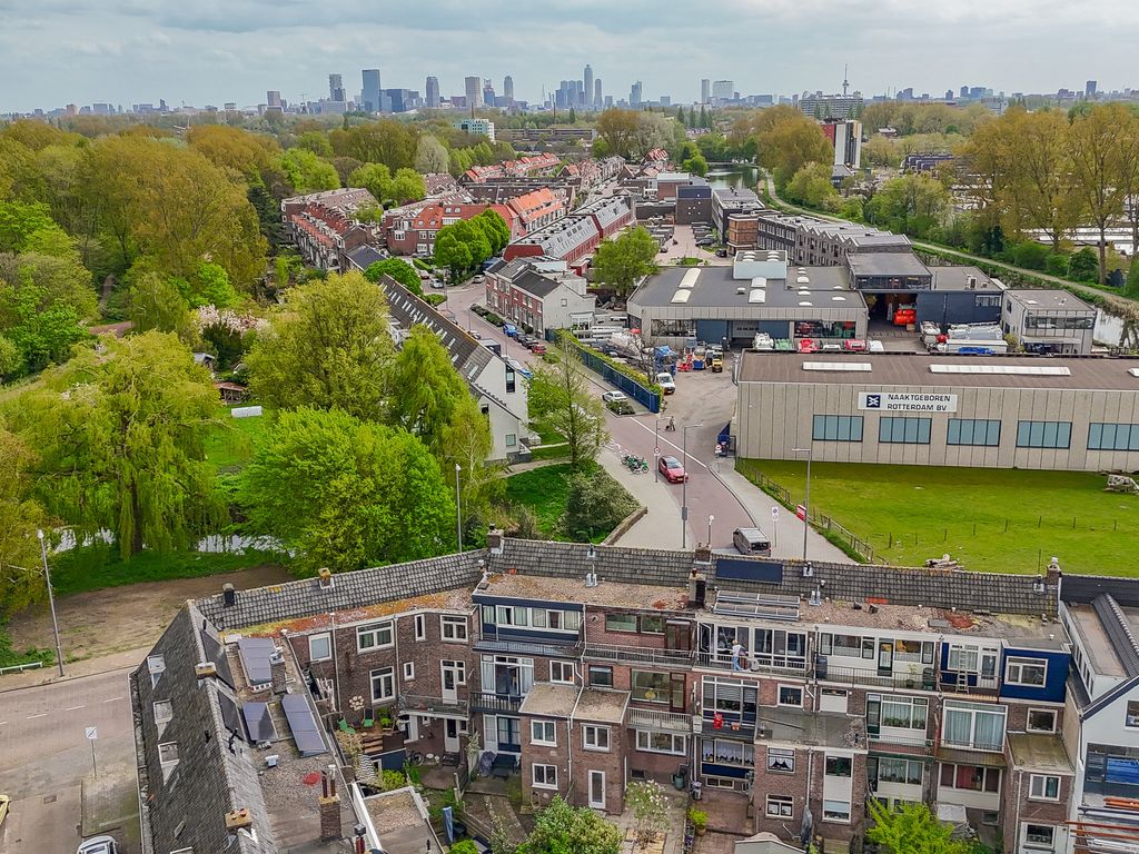 Zestienhovensekade 113, Rotterdam