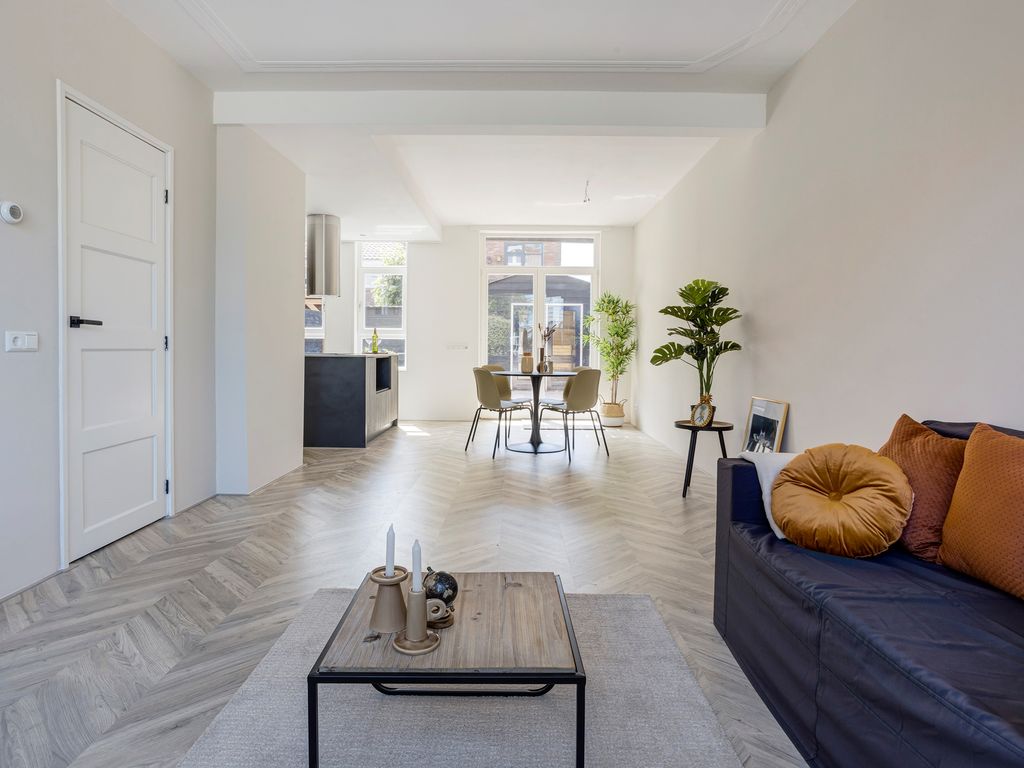 Willaertstraat 1, Dordrecht