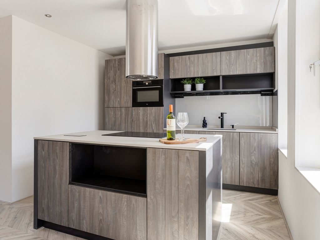 Willaertstraat 1, Dordrecht