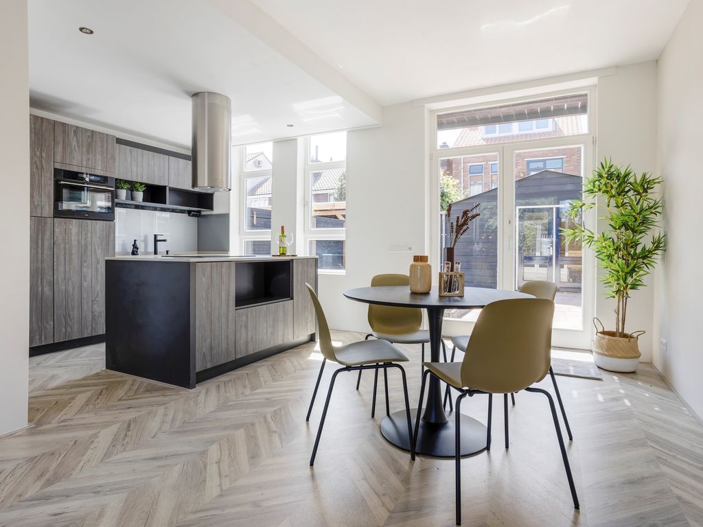 Willaertstraat 1, Dordrecht