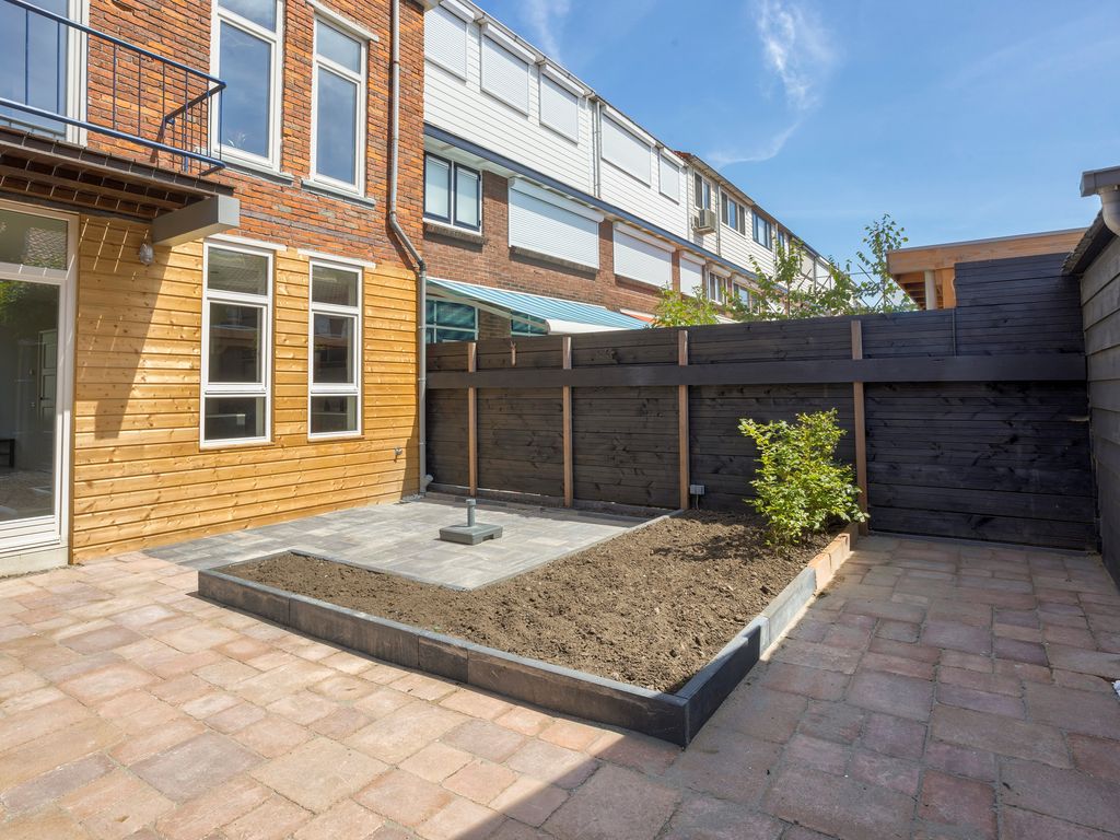 Willaertstraat 1, Dordrecht