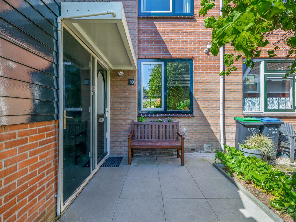 Boeier 10, Barendrecht