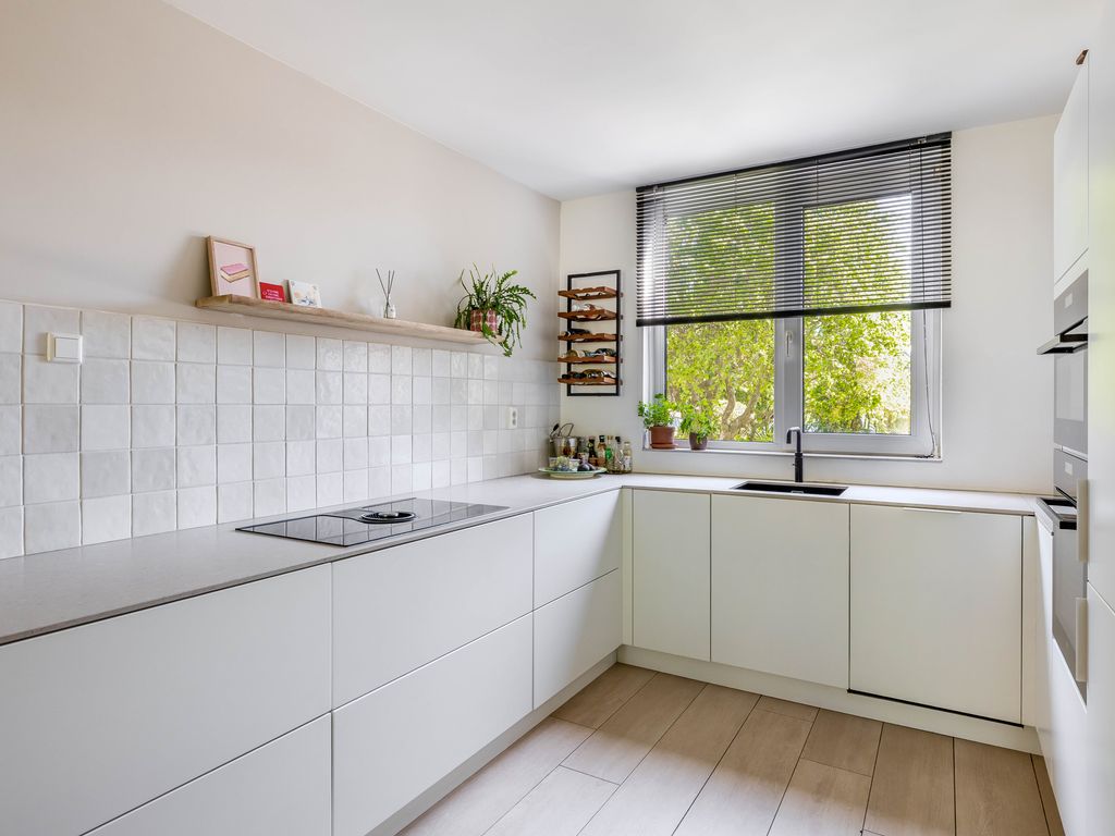 Boeier 10, Barendrecht
