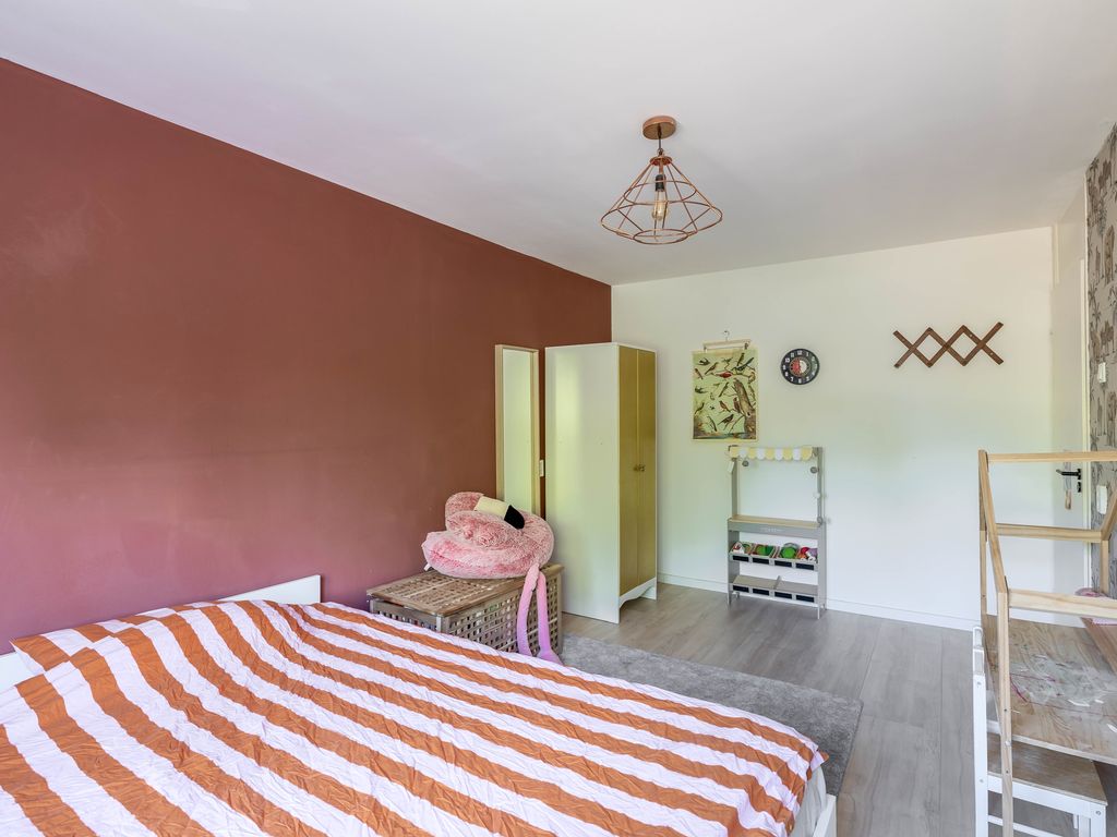 Boeier 10, Barendrecht
