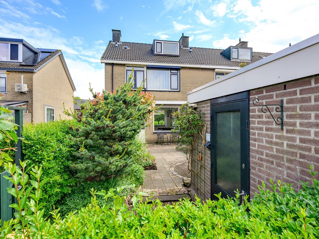 Ghijseland 57, Rhoon
