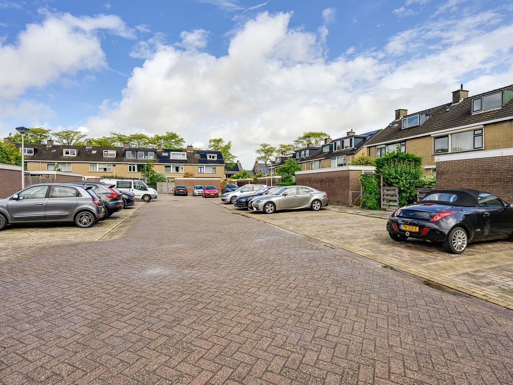 Ghijseland 57, Rhoon