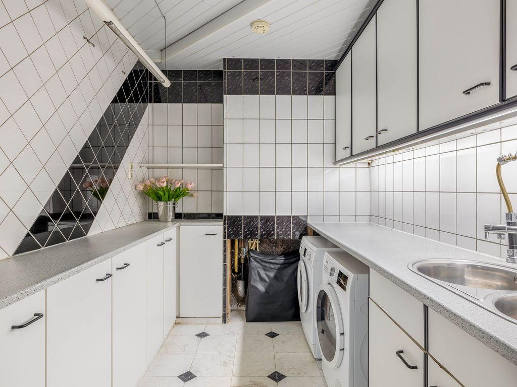 Piet Heinstraat 35, Barendrecht