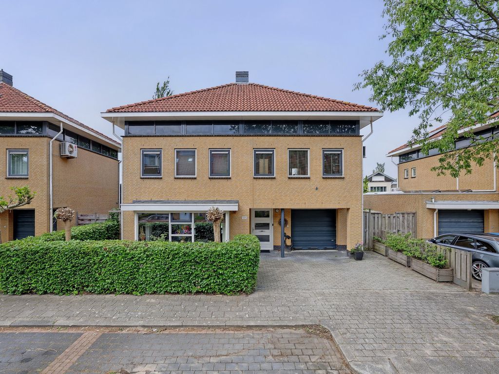 Bouwlust 125, Rhoon