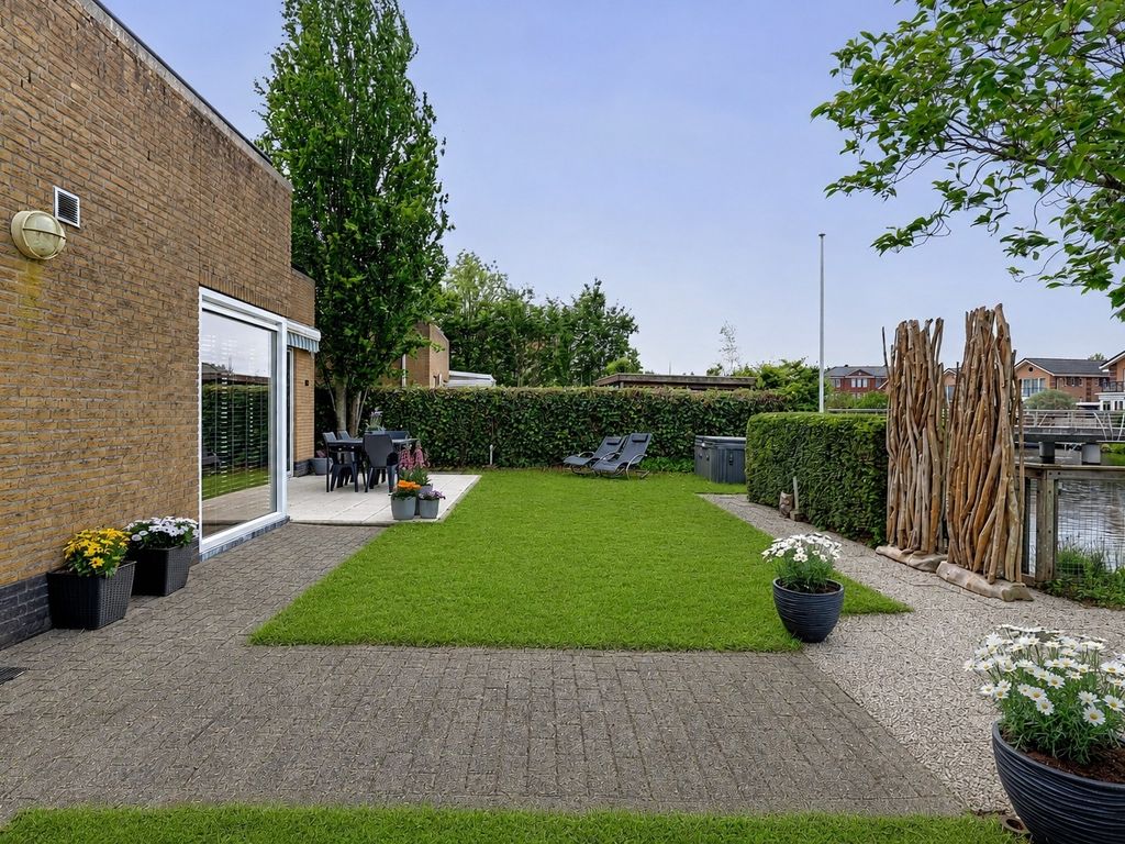 Bouwlust 125, Rhoon