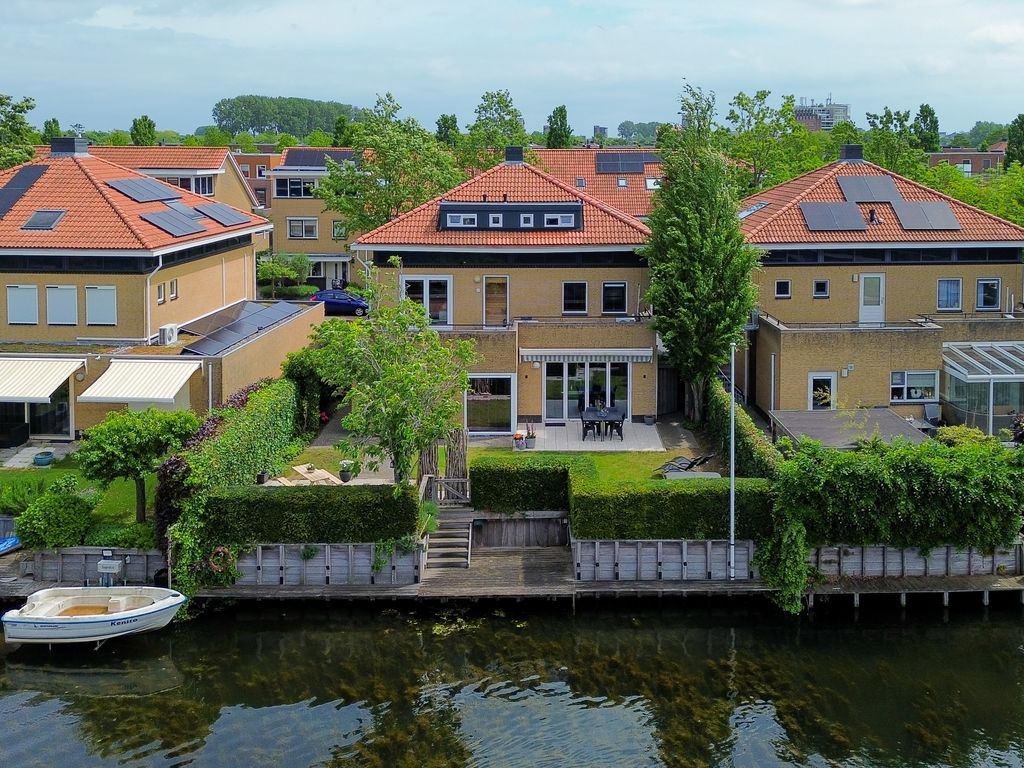 Bouwlust 125, Rhoon