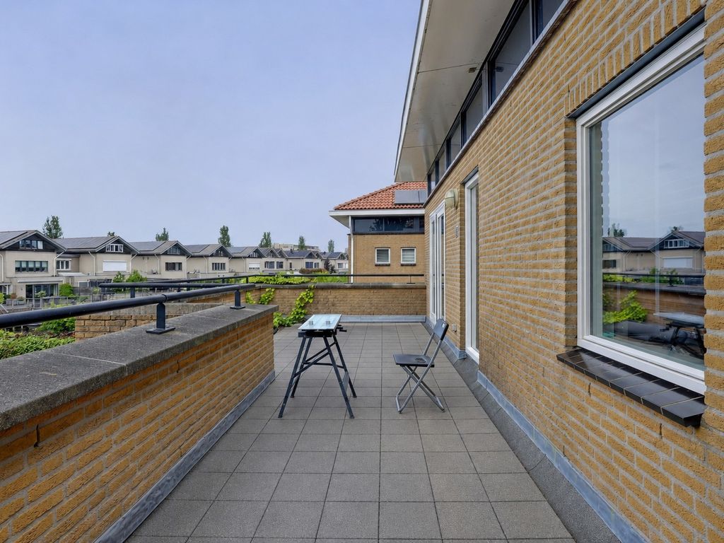 Bouwlust 125, Rhoon
