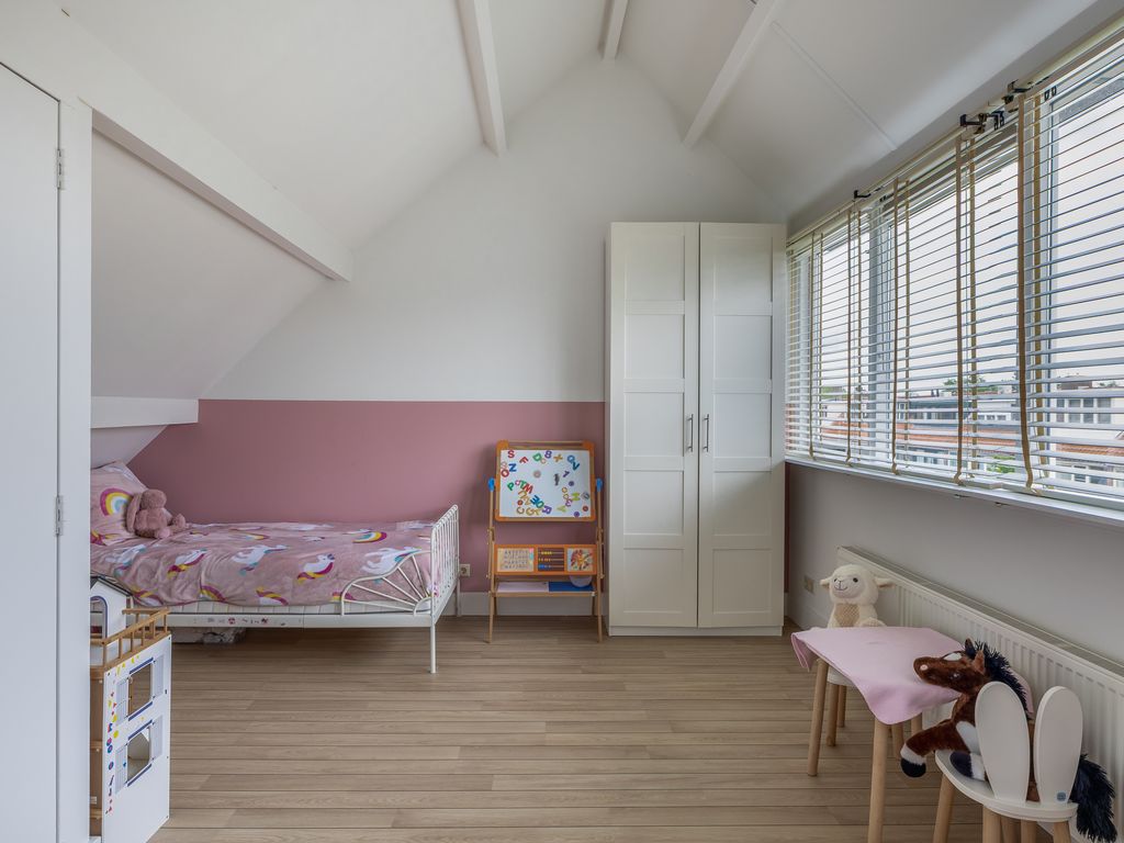 Bernhardstraat 27, Rhoon
