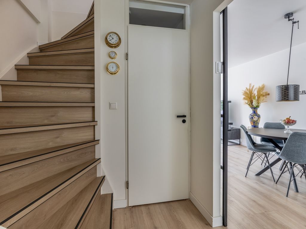 Nehrusingel 30, Rotterdam