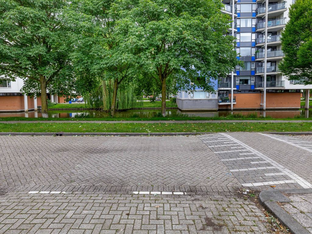 Nehrusingel 30, Rotterdam
