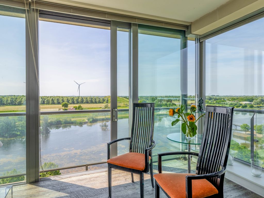Steekkant 107, Barendrecht