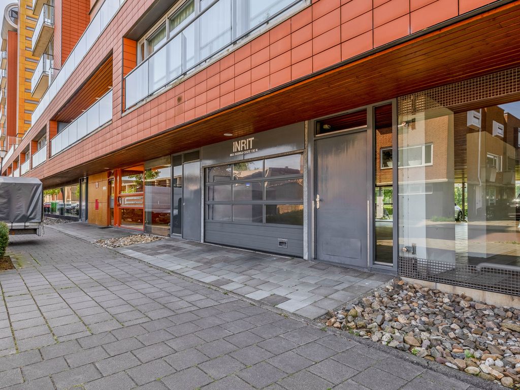 Steekkant 107, Barendrecht