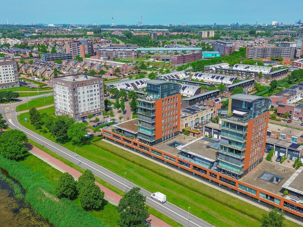 Steekkant 107, Barendrecht