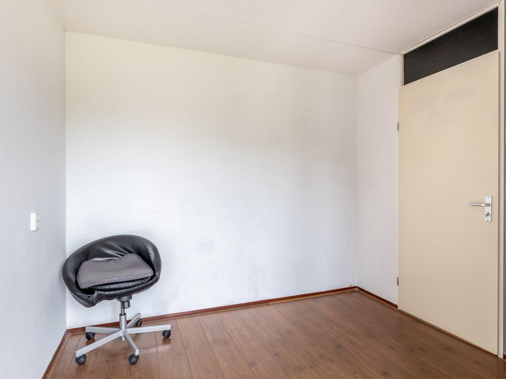 Van Ommerenhaven 6, Barendrecht