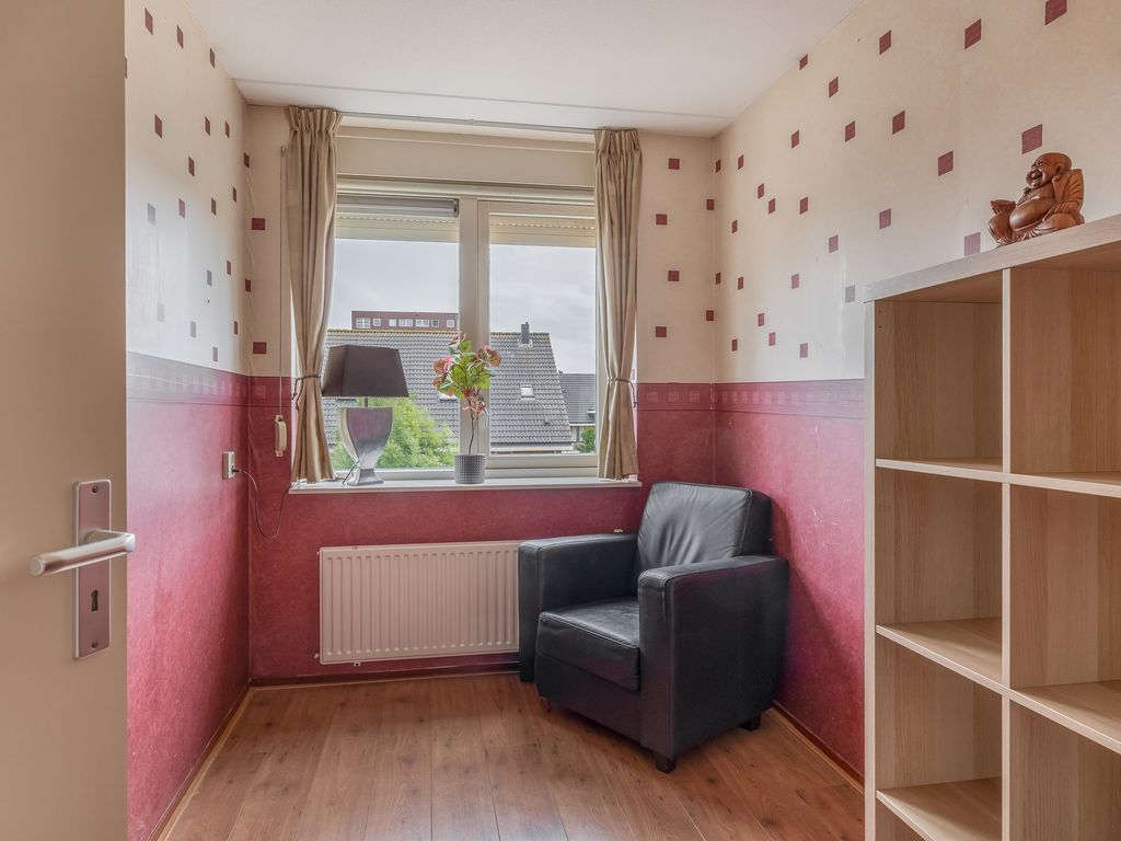 Van Ommerenhaven 6, Barendrecht