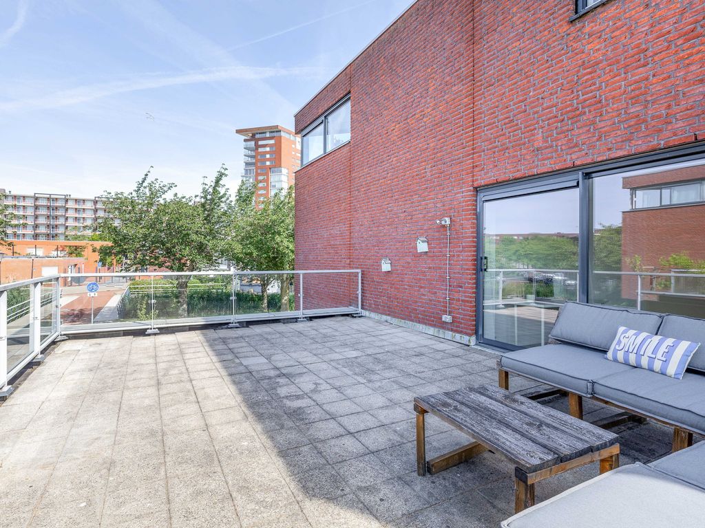 Zalmwater 23, Barendrecht